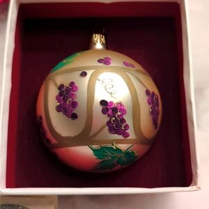 Waterford holiday heirlooms Jim O'Leary collection ornament
